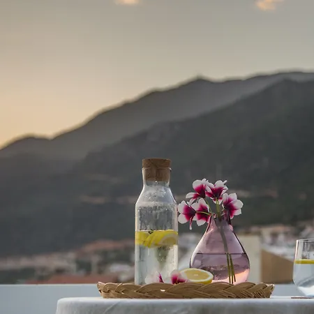 Ξενοδοχείο με διαμερίσματα Cedrus 4*